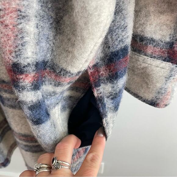 Isabel Marant Etoile | Women’s Gabrion Oversized Wool Blanket Shacket Plaid Coat - Picture 6 of 12